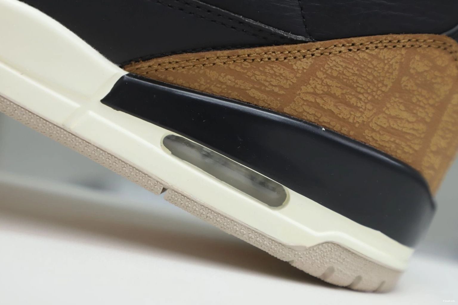AIR CT8532 3 DESERT CEMENT JORDAN 0829